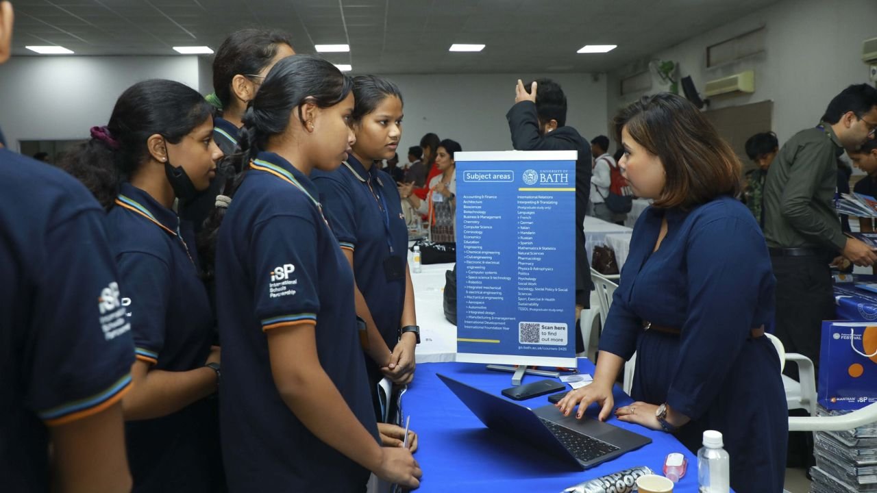 Watchung Schools Host Student Entrepreneur Showcase